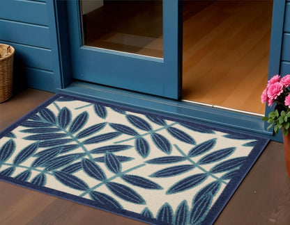 5' X 5' Blue And Ivory Round Floral Indoor Outdoor Area Rug