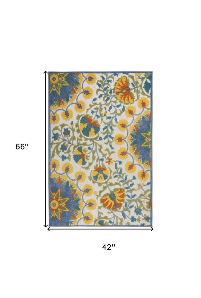 4' Ivory And Blue Round Floral Indoor Outdoor Area Rug