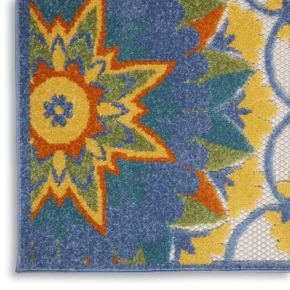 4' Ivory And Blue Round Floral Indoor Outdoor Area Rug