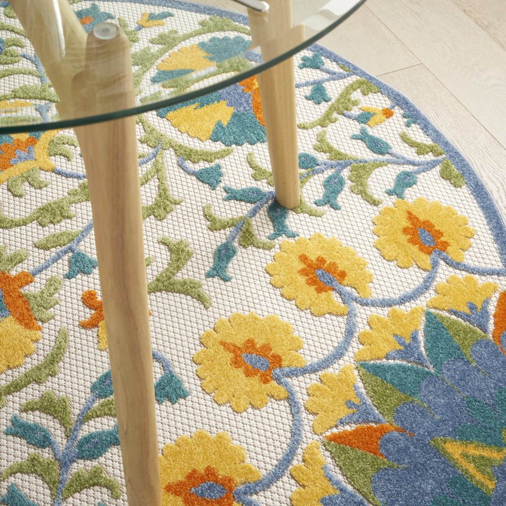 5' X 8' Ivory And Blue Floral Indoor Outdoor Area Rug