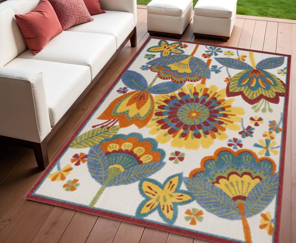5' X 8' Yellow And Ivory Indoor Outdoor Area Rug