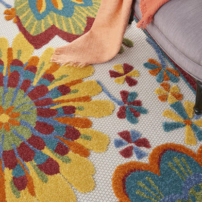 4' Yellow And Ivory Round Indoor Outdoor Area Rug