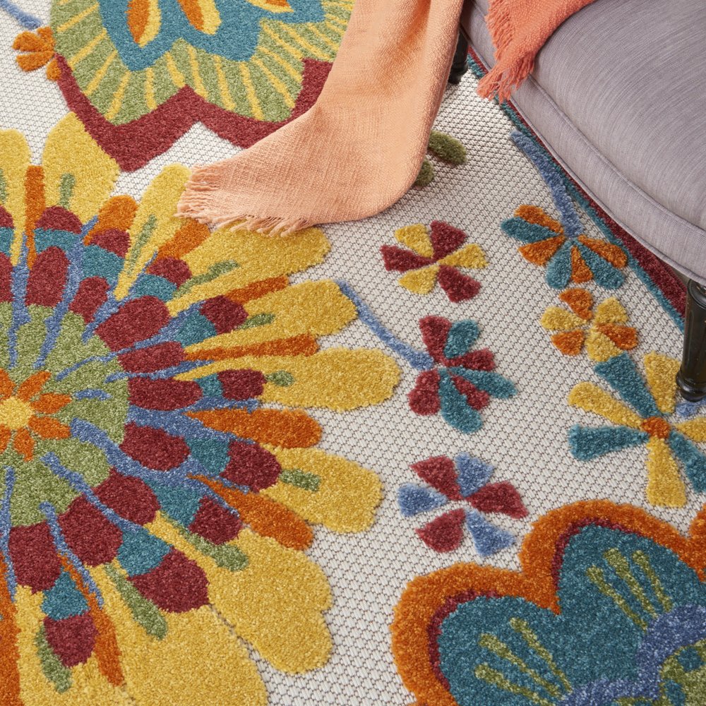 5' X 8' Yellow And Ivory Indoor Outdoor Area Rug