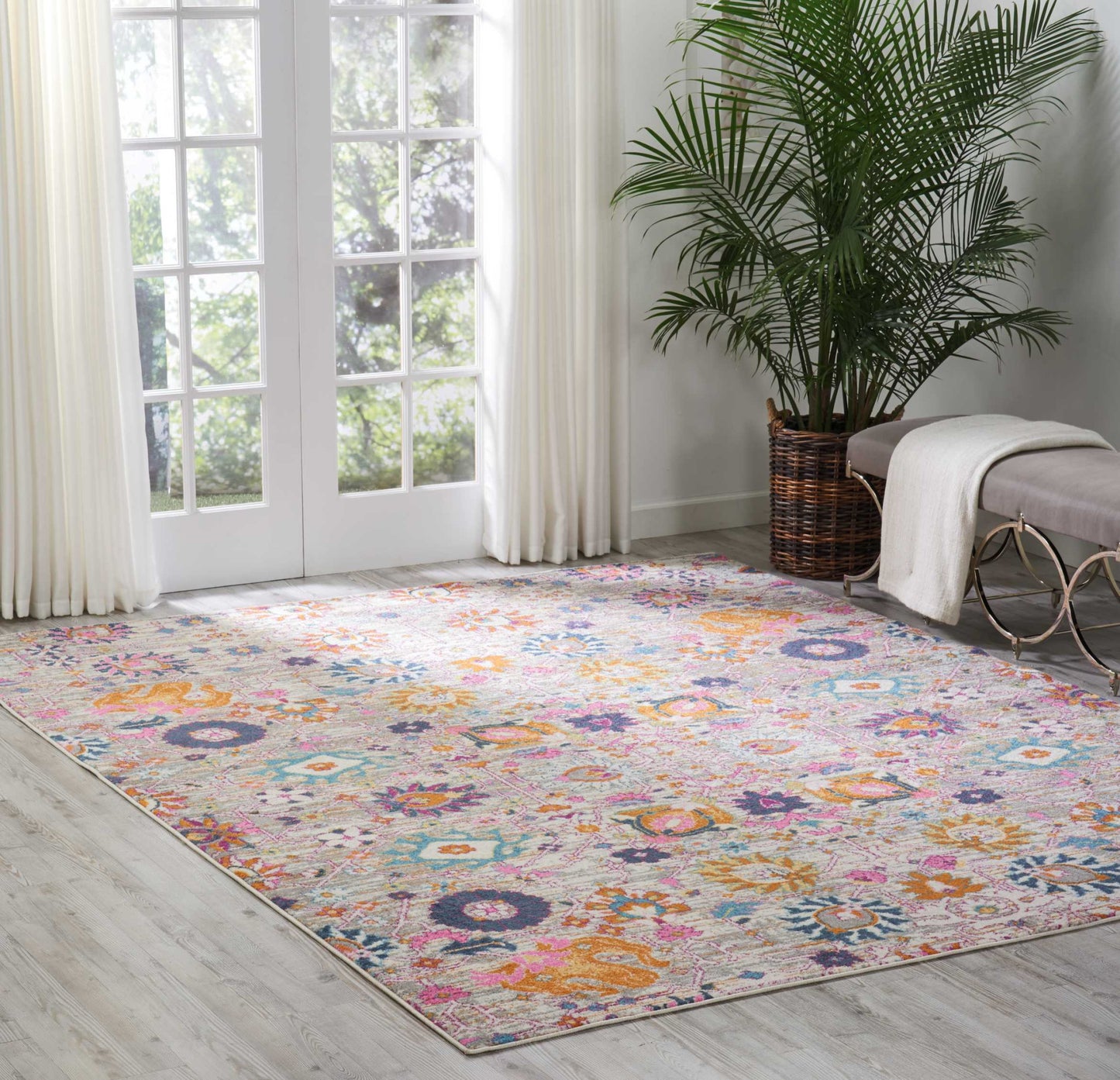 4' X 6' Silver Floral Power Loom Area Rug