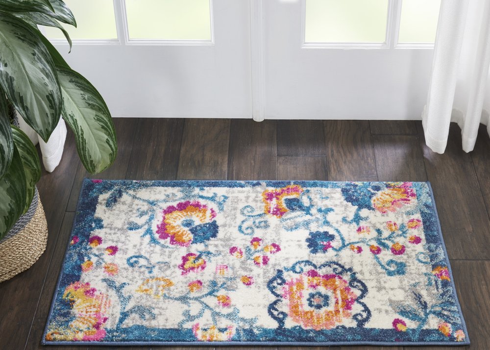 5' X 7' Ivory And Blue Floral Area Rug