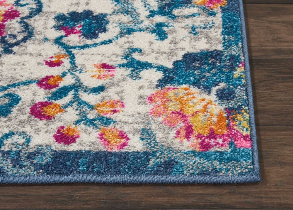 5' X 7' Ivory And Blue Floral Area Rug
