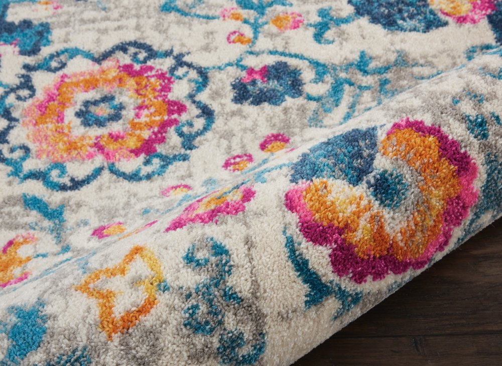 5' X 7' Ivory And Blue Floral Area Rug