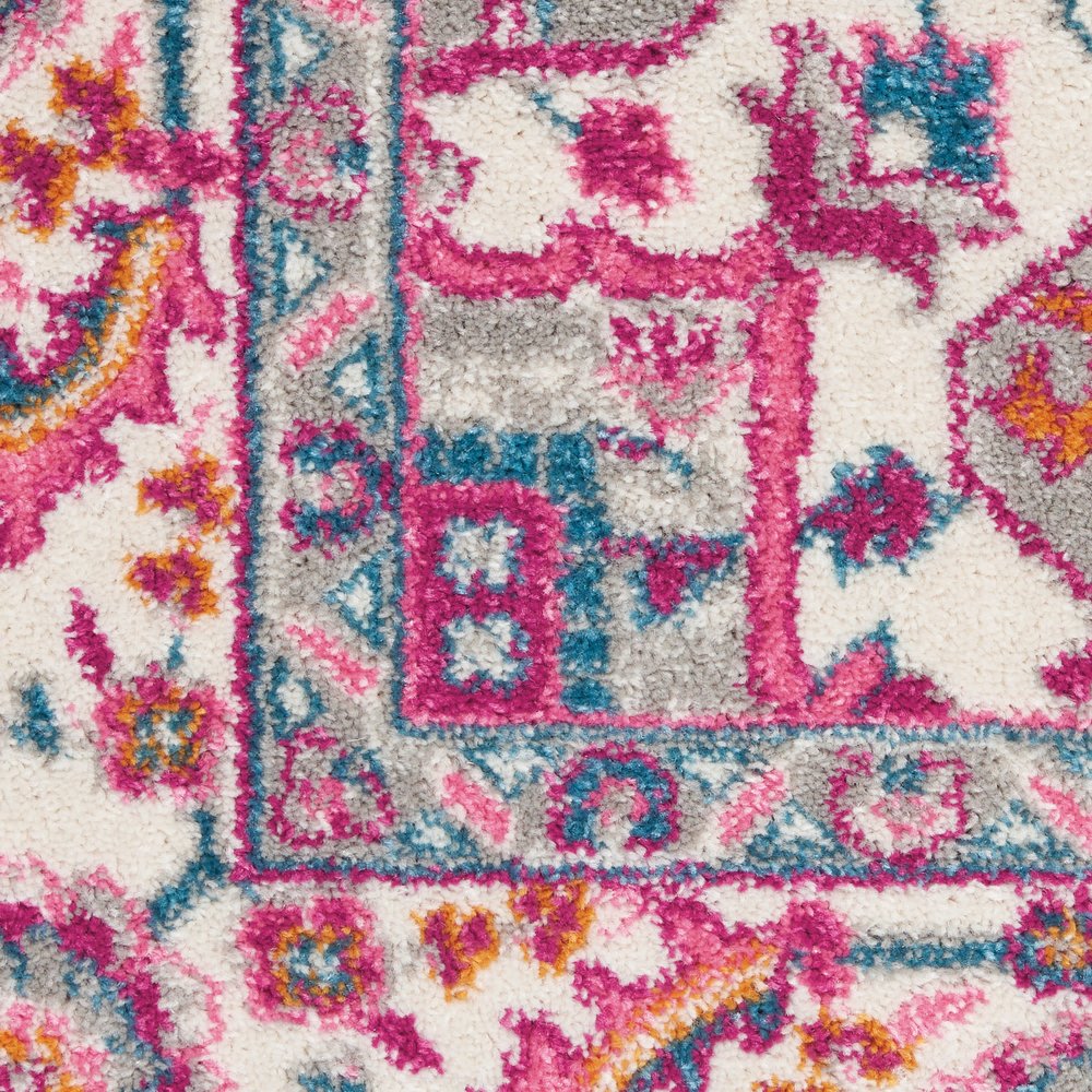 5' X 7' Light Gray And Pink Medallion Area Rug
