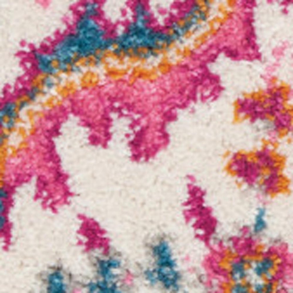 5' X 7' Light Gray And Pink Medallion Area Rug
