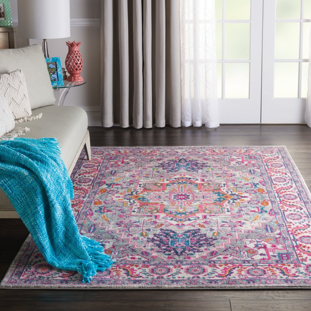 8' X 10' Light Gray And Pink Medallion Area Rug