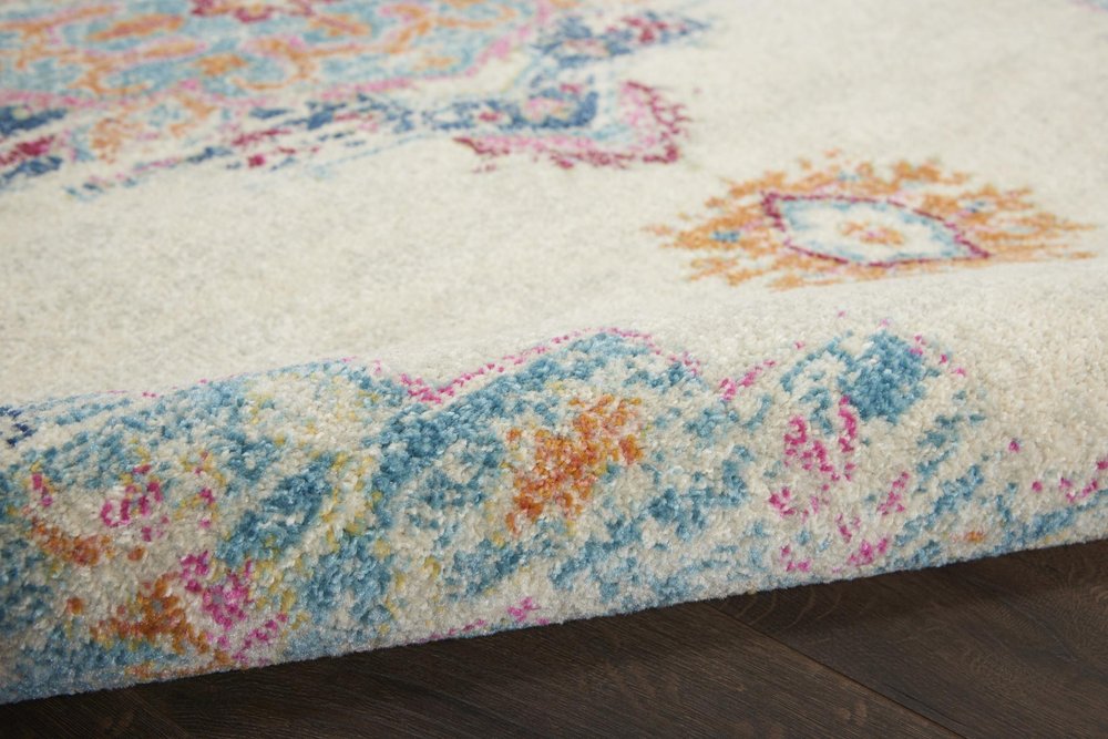 2' X 3' Gray And Ivory Medallion Distressed Area Rug