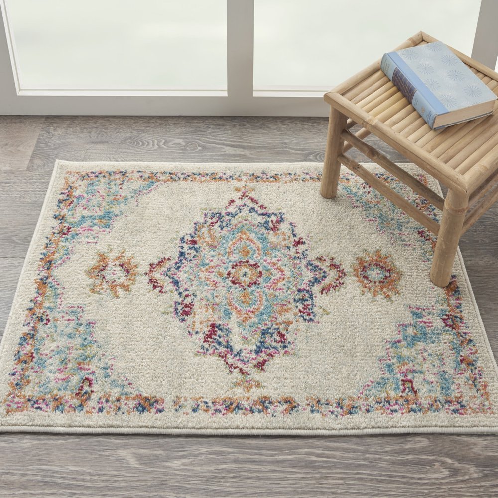 2' X 3' Gray And Ivory Medallion Distressed Area Rug