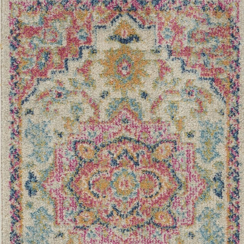 4' X 6' Pink And Ivory Southwestern Distressed Area Rug