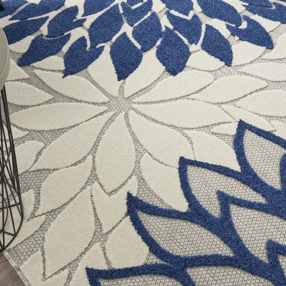2' X 3' Blue And Ivory Medallion Area Rug