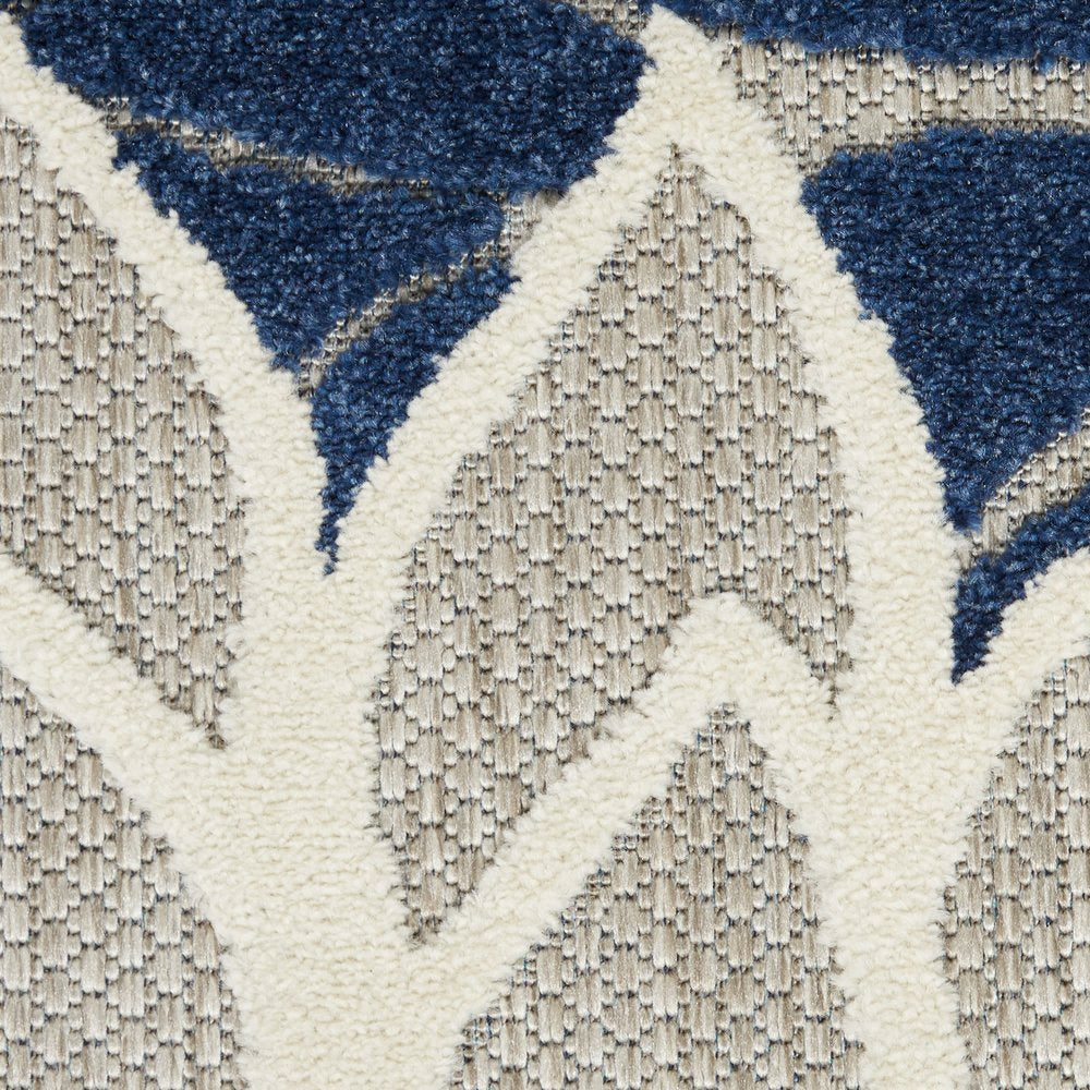 2' X 3' Blue And Ivory Medallion Area Rug