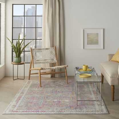 5' X 7' Gray And Ivory Abstract Distressed Area Rug