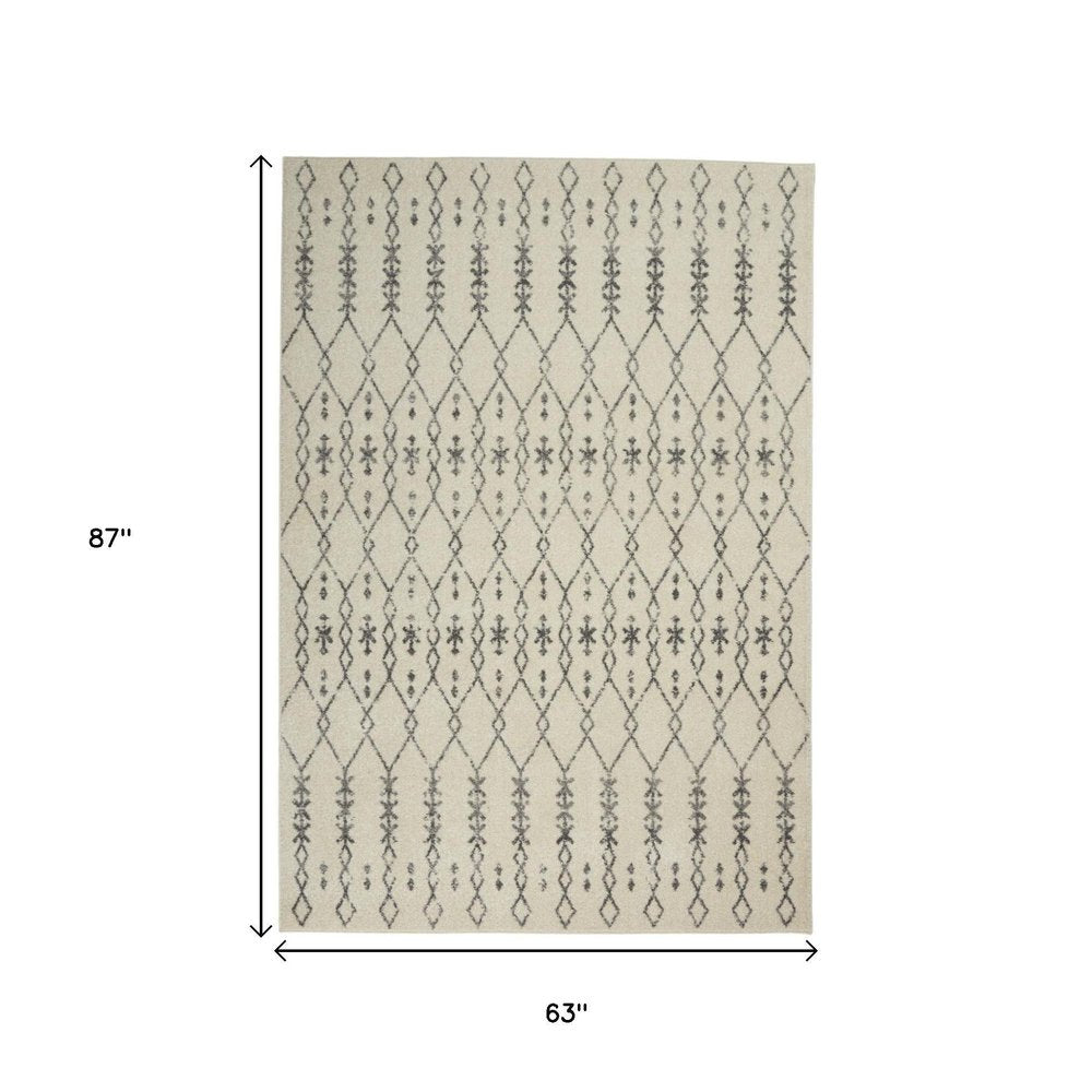 8' X 10' Gray And Ivory Geometric Distressed Area Rug