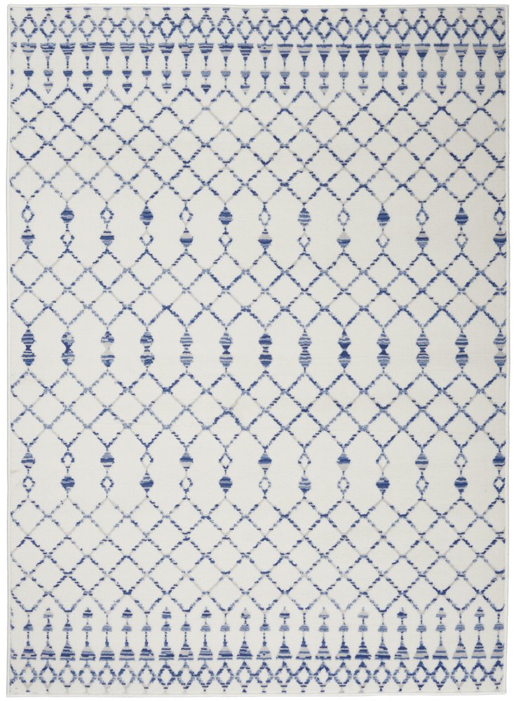 5' X 7' Gray And Ivory Geometric Area Rug