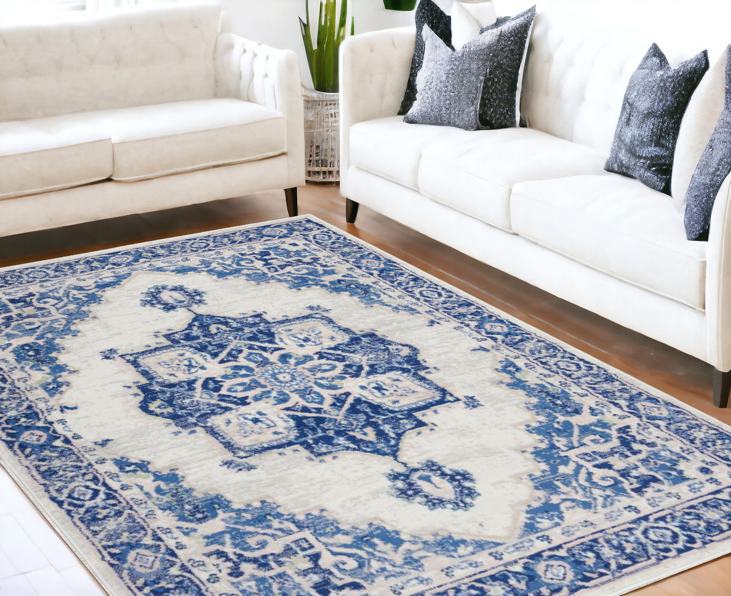 5' X 7' Navy Blue Floral Dhurrie Area Rug