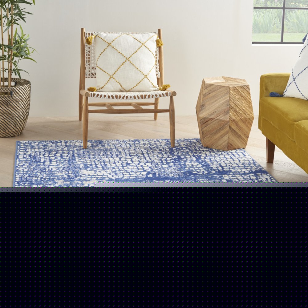 4' X 6' Ivory And Blue Geometric Area Rug