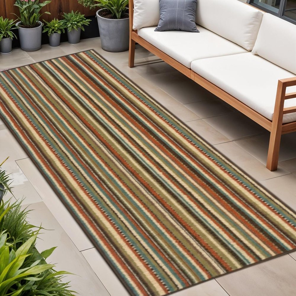 8' Green Indoor Outdoor Runner Rug