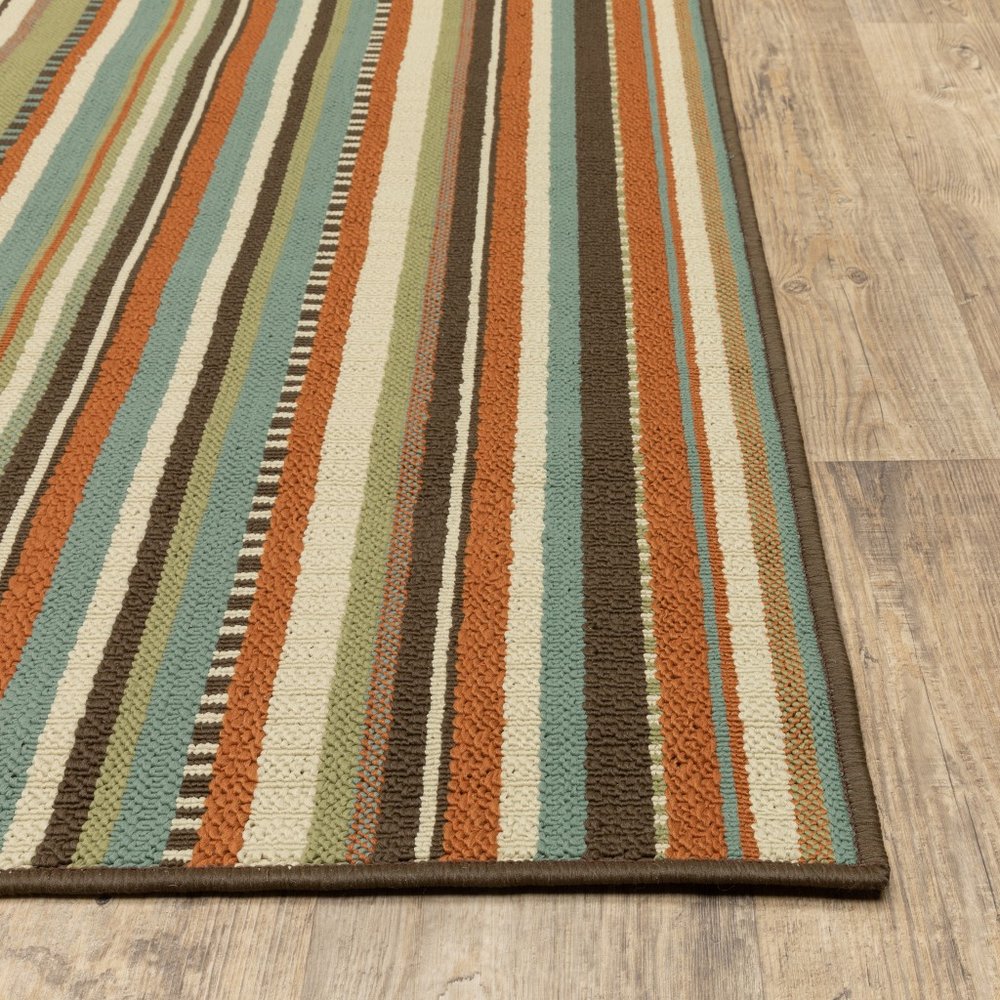 8' Green Indoor Outdoor Runner Rug