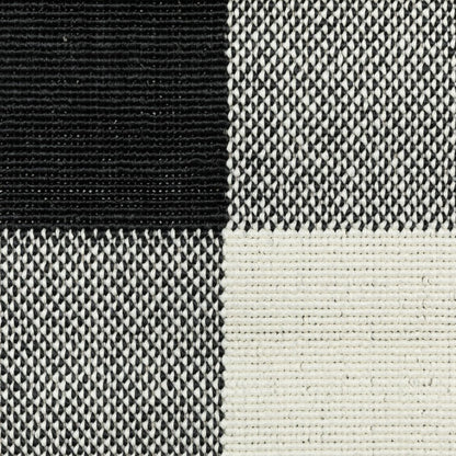8' Black And Ivory Indoor Outdoor Runner Rug