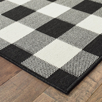 8' Black And Ivory Indoor Outdoor Runner Rug