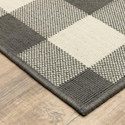 4' X 6' Gray and Ivory Indoor Outdoor Area Rug