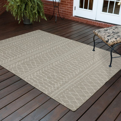 10' X 13' Gray And Ivory Indoor Outdoor Area Rug