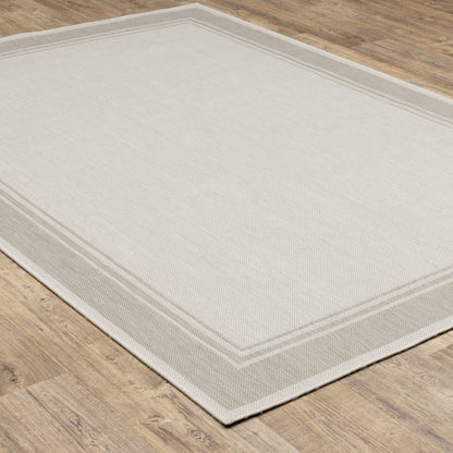 7' X 9' Gray And Ivory Indoor Outdoor Area Rug