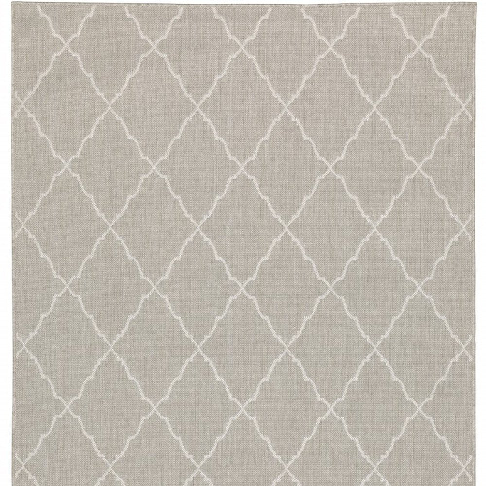 7' X 9' Gray And Ivory Indoor Outdoor Area Rug