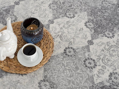 8' X 11' Gray Distressed Trellis Pattern Area Rug