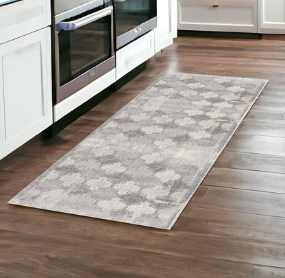 4' X 6' Gray Distressed Trellis Pattern Area Rug