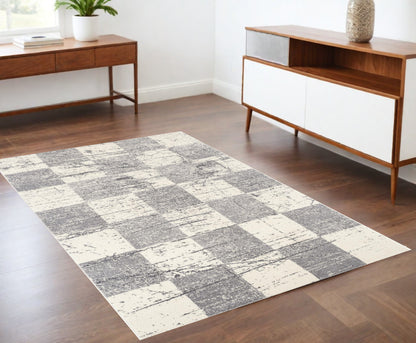 5' White Round Checkered Power Loom Area Rug