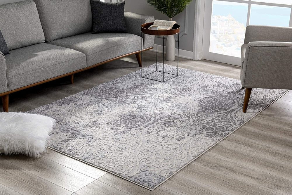 5' X 8' Cream And Gray Tinted Ogee Pattern Area Rug