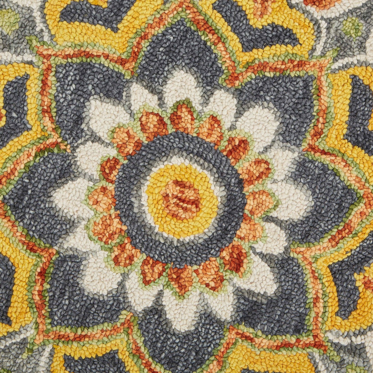 4' Round Gray And Gold Floret Area Rug