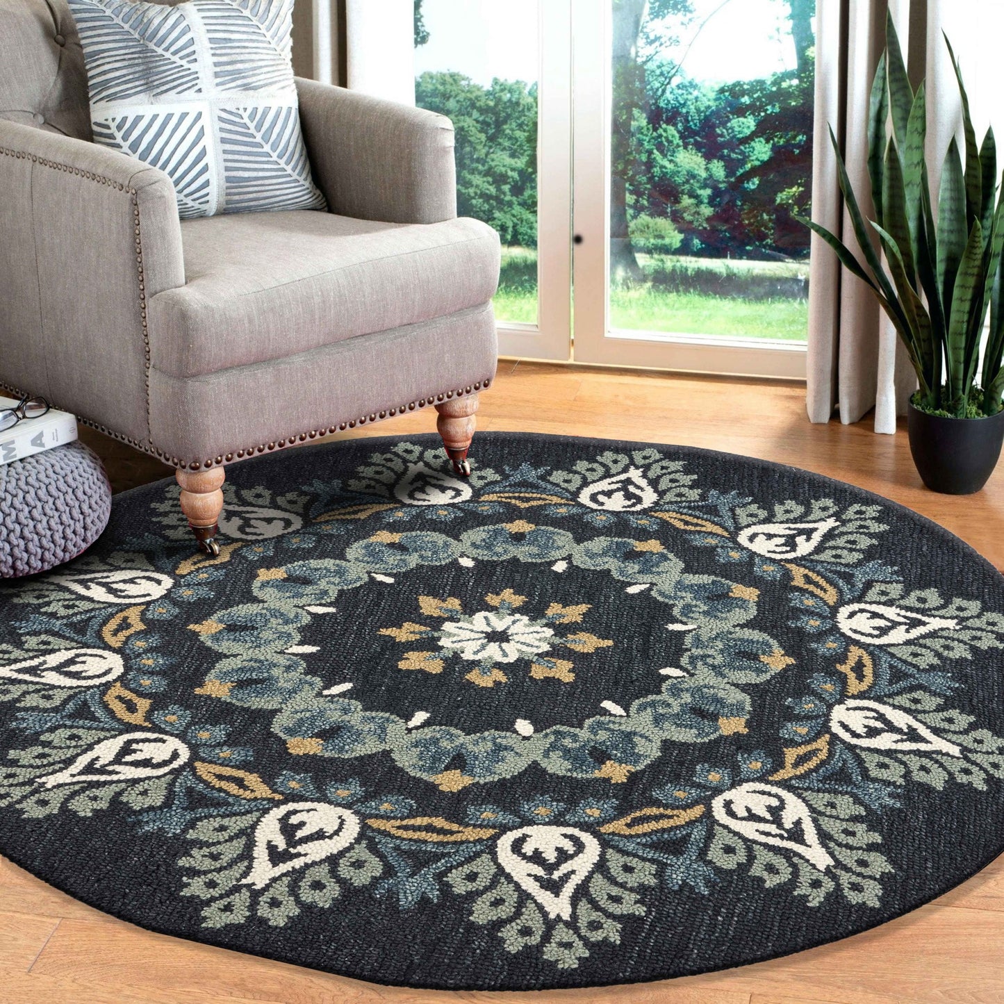 4' Round Black Floral Paradise Area Rug