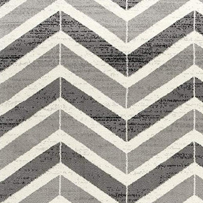 2' X 4' Gray And Ivory Chevron Distressed Area Rug