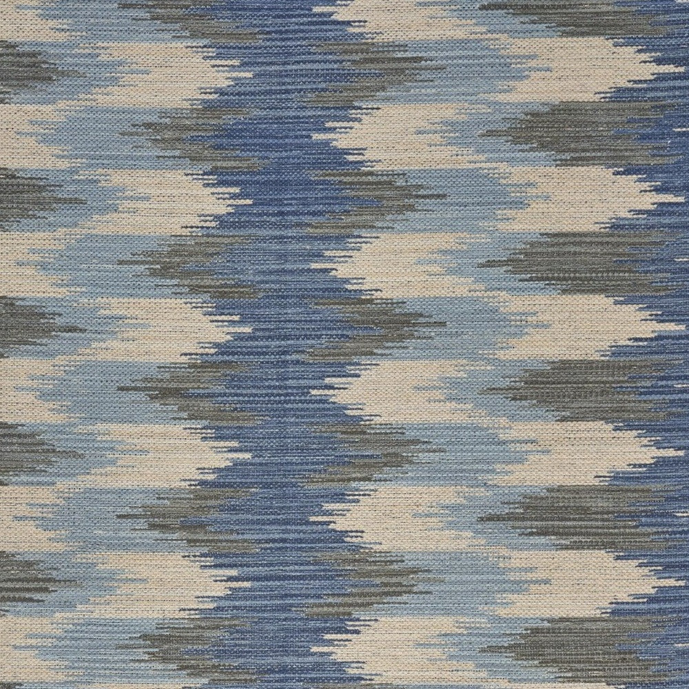 5' X 7' Blue and Cream Ikat Pattern Area Rug