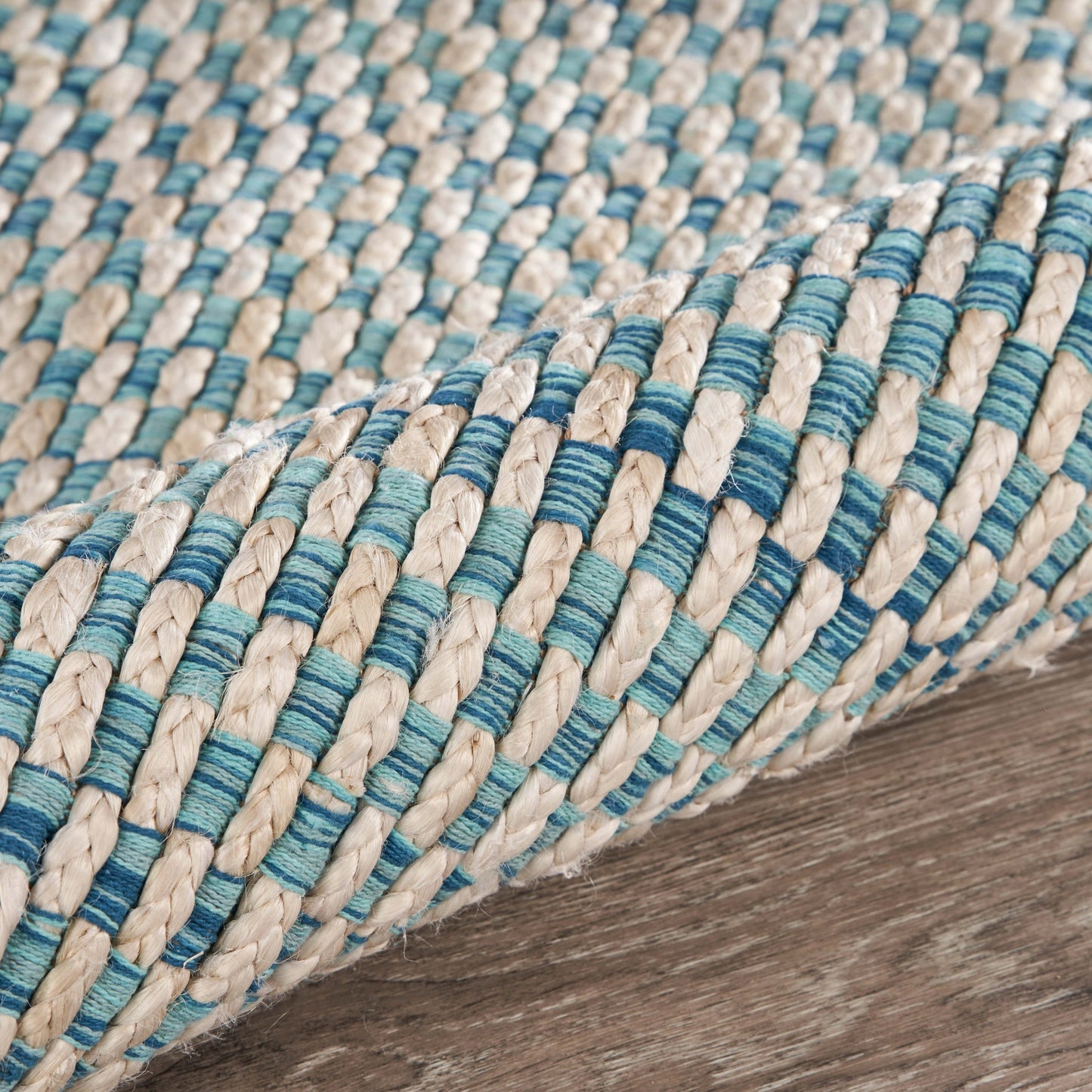 8' X 10' Blue and Beige Toned Area Rug