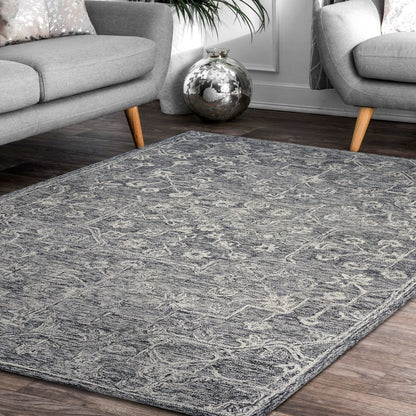 7' x 9' Gray Floral Finesse Area Rug