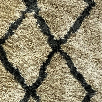 5' X 7' Cream and Black Lattice Area Rug