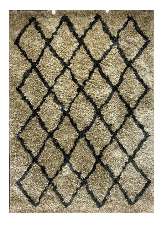 5' X 7' Cream and Black Lattice Area Rug