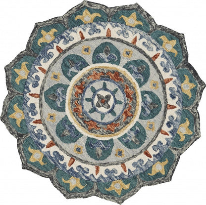 4' Green And Ivory Wool Hand Hooked Round Rug