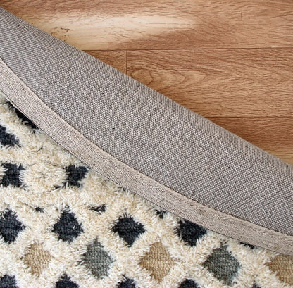 6' Blue And Ivory Wool Hand Tufted Round Rug