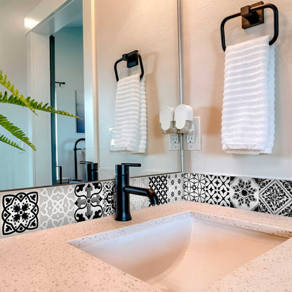 7" X 7" Black White and Gray Bella Peel and Stick Tiles