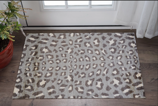 2' X 4' Gray and Brown Cheetah Washable Floor Mat