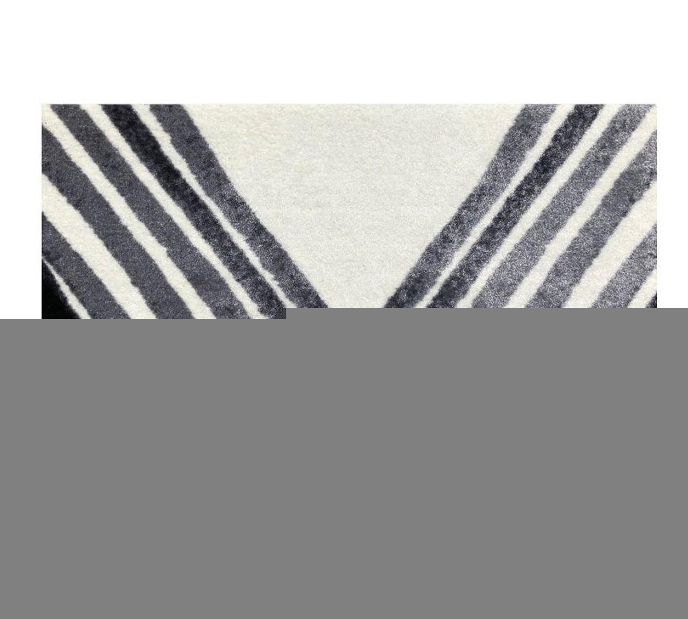 2' X 3' Black and Gray Abstract Arrow Washable Floor Mat