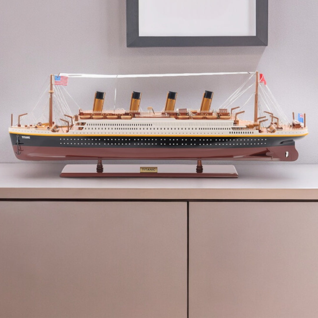 14" Black and Red Solid Wood Hand Painted 1912 RMS Titanic Large Model Boat